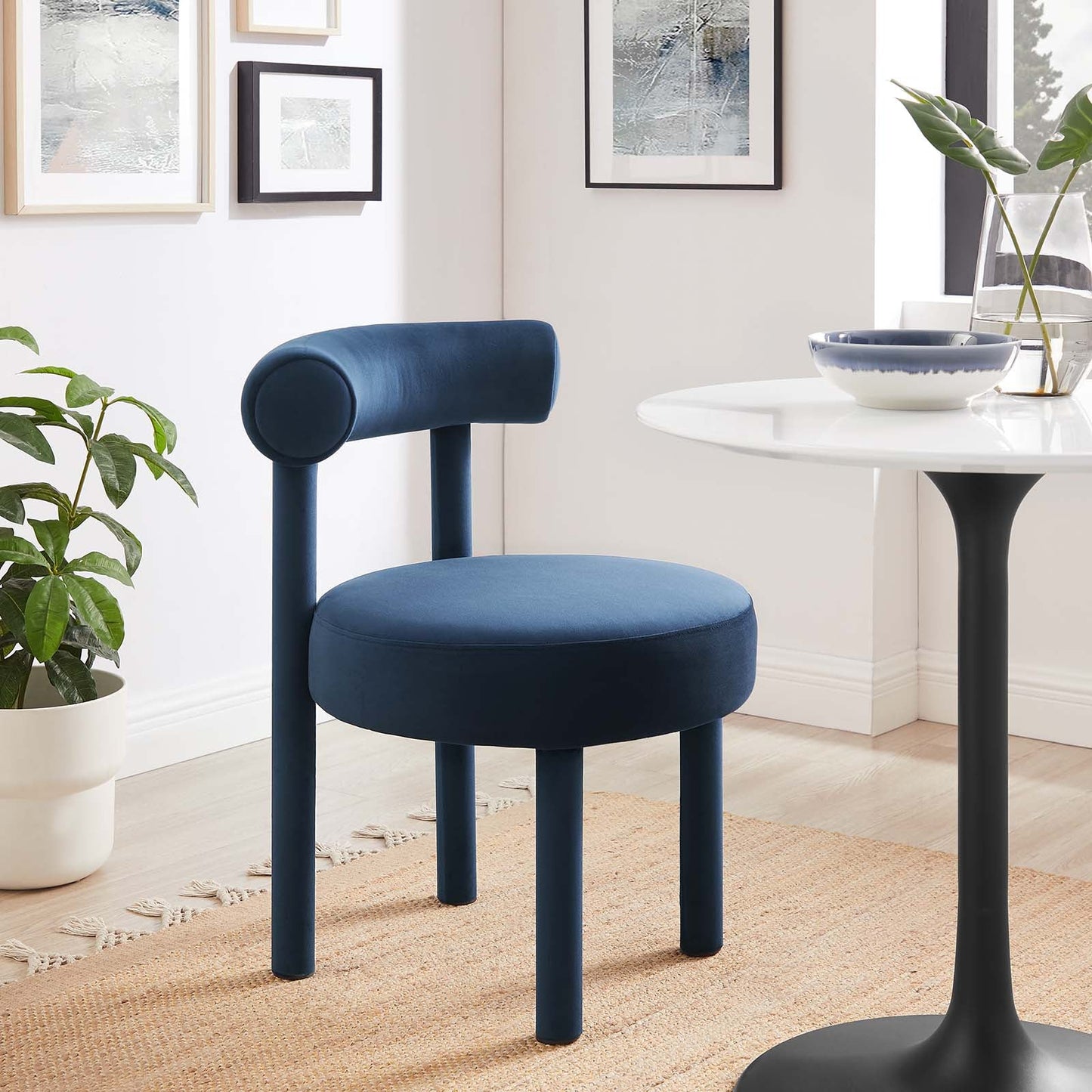 Nilo Performance Velvet Dining Chair