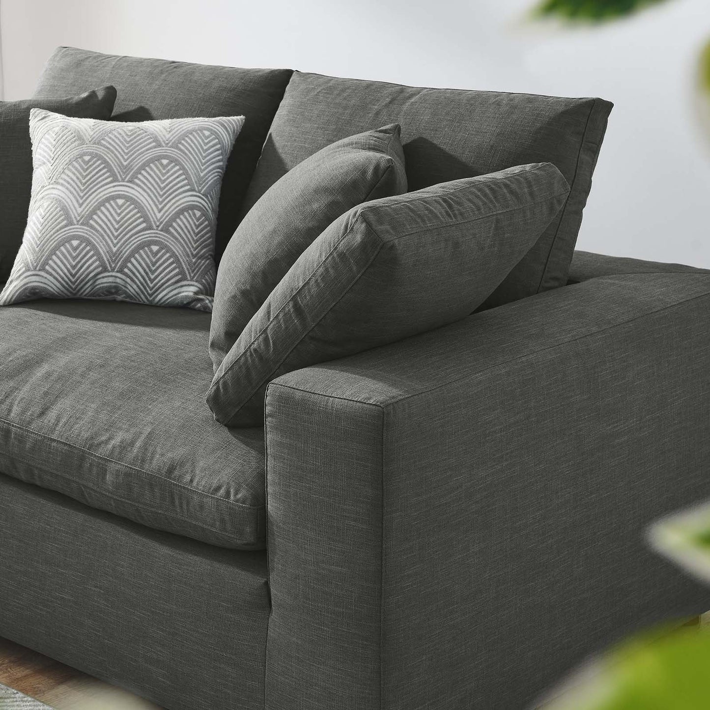 Zaara Velvet Loveseat