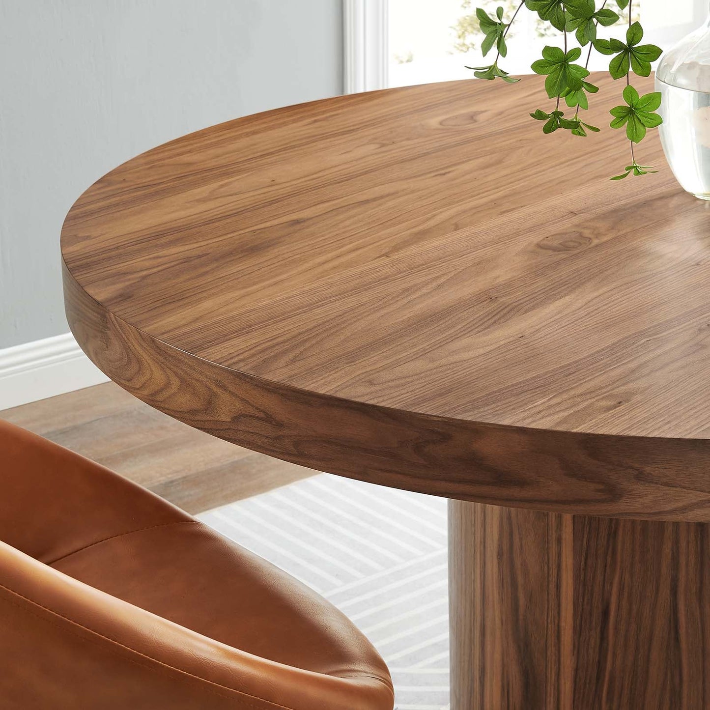 Gratify 60" Round Dining Table